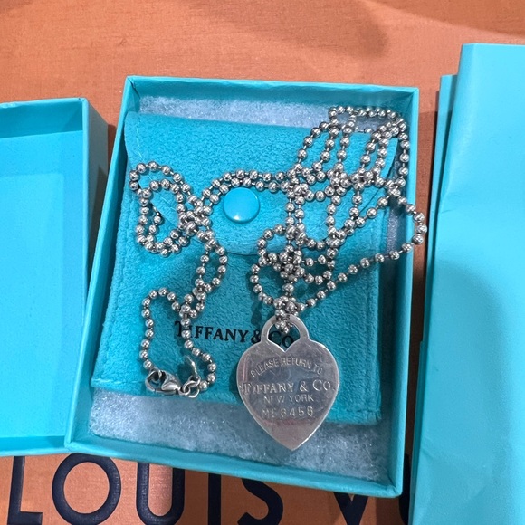 Tiffany & Co 925 necklace 34 in - Picture 3 of 8